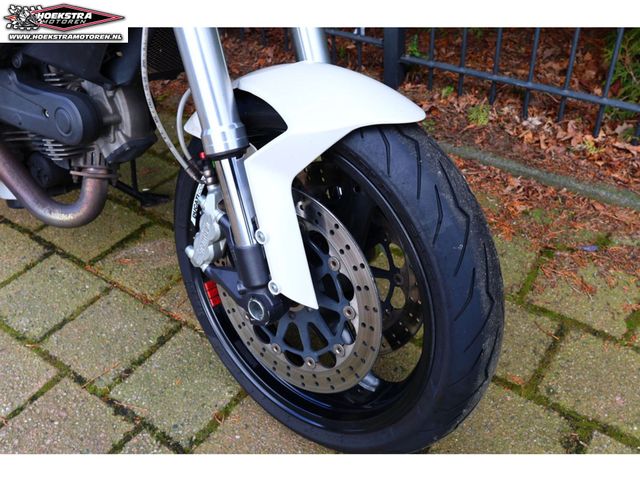 ducati - monster-696
