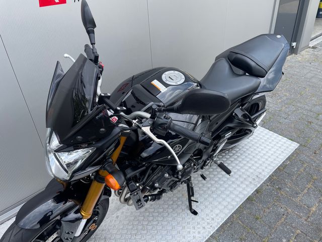 yamaha - fz-8