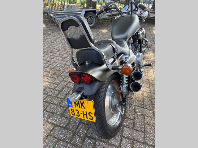 honda - vf-700-c-supermagna