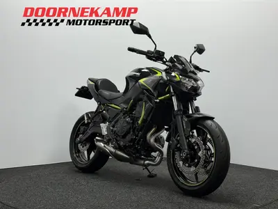 KAWASAKI Z650 – foto 3