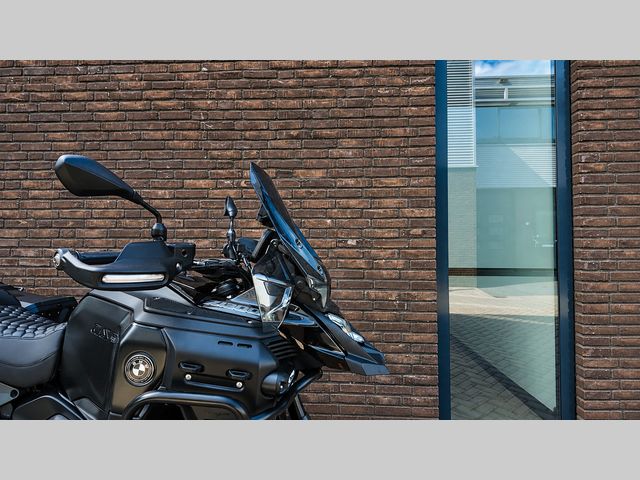bmw - r-1300-gs-adventure-triple-black