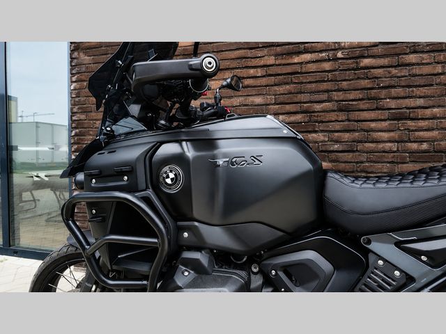 bmw - r-1300-gs-adventure-triple-black