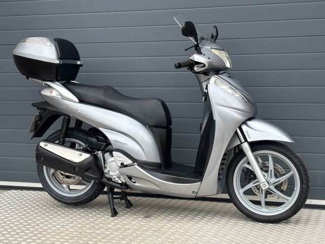 honda - sh-300i---abs