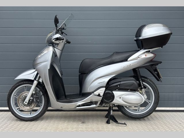 honda - sh-300i---abs
