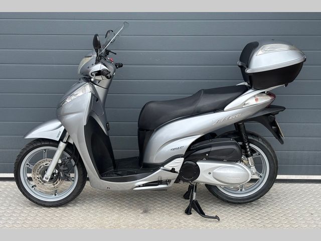 honda - sh-300i---abs