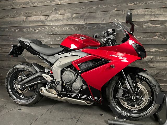 triumph - daytona-660