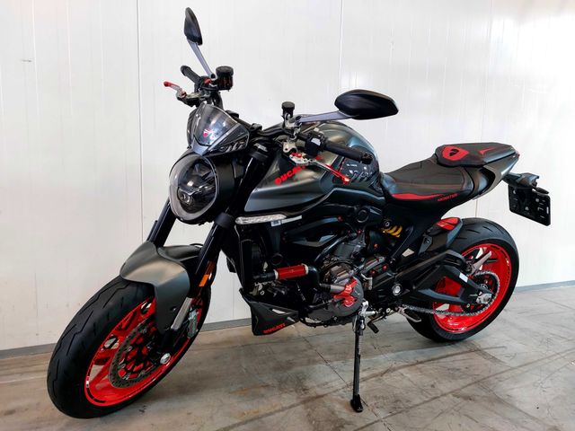 ducati - monster--