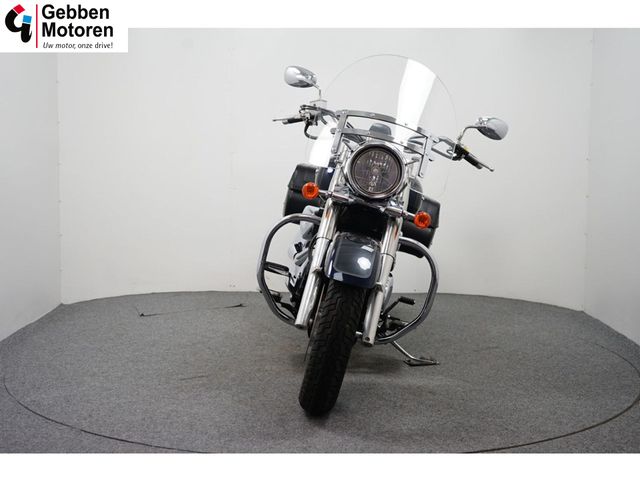 suzuki - c-800-intruder