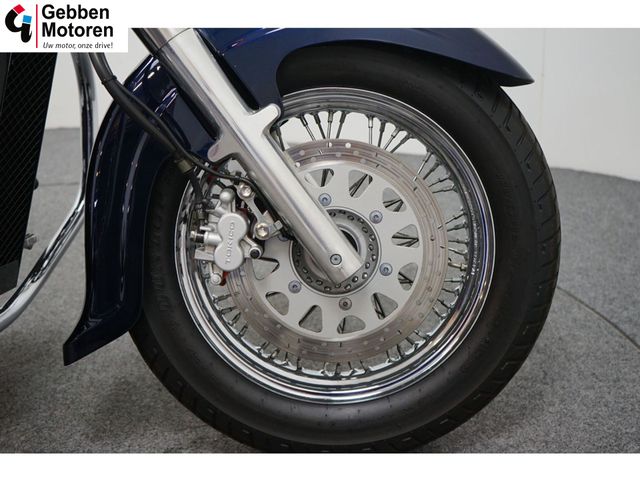 suzuki - c-800-intruder