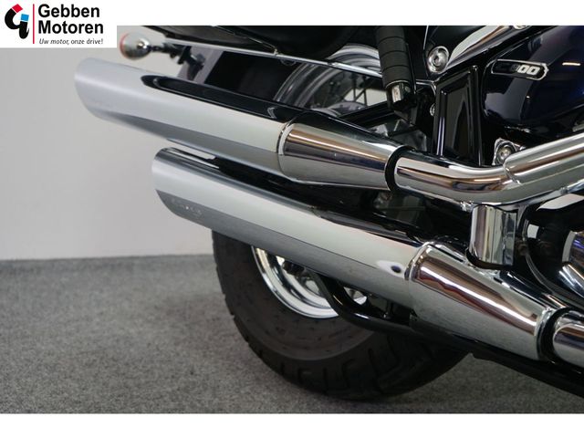 suzuki - c-800-intruder