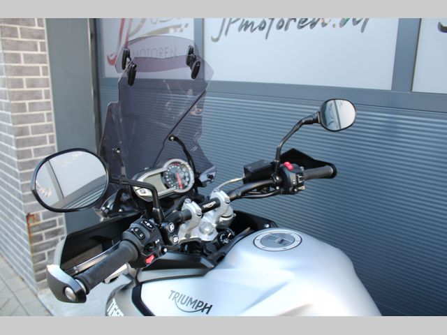 triumph - tiger-800-xcx