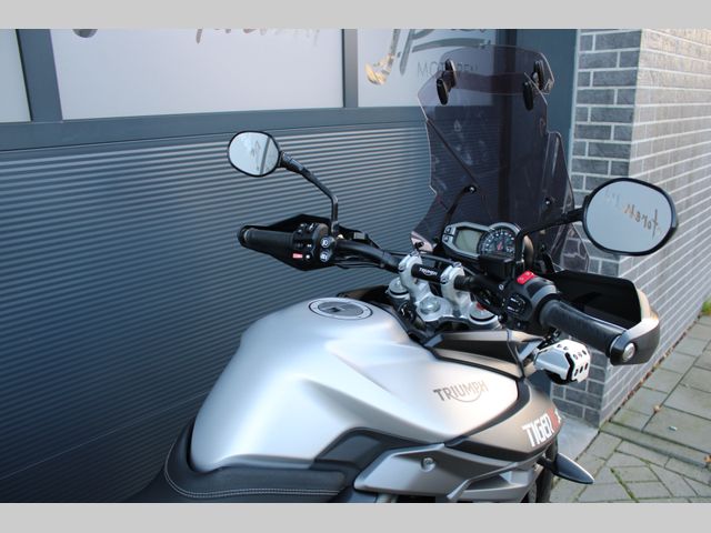 triumph - tiger-800-xcx