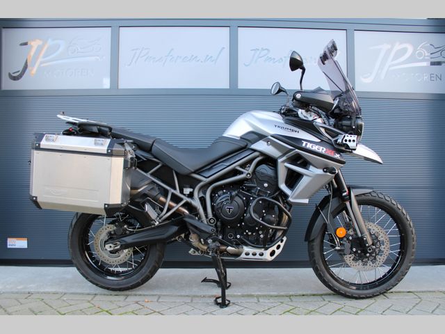 triumph - tiger-800-xcx
