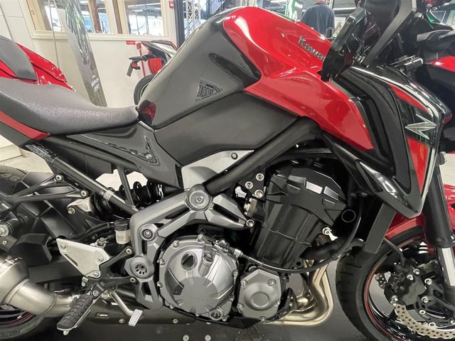 kawasaki - z900-performance