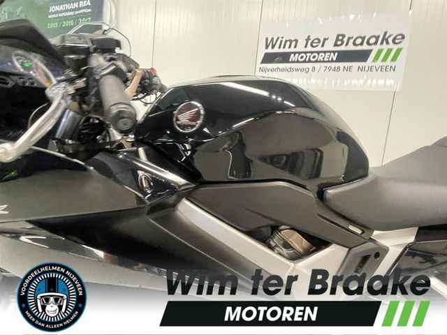 honda - vfr-800-fi-vtec-abs