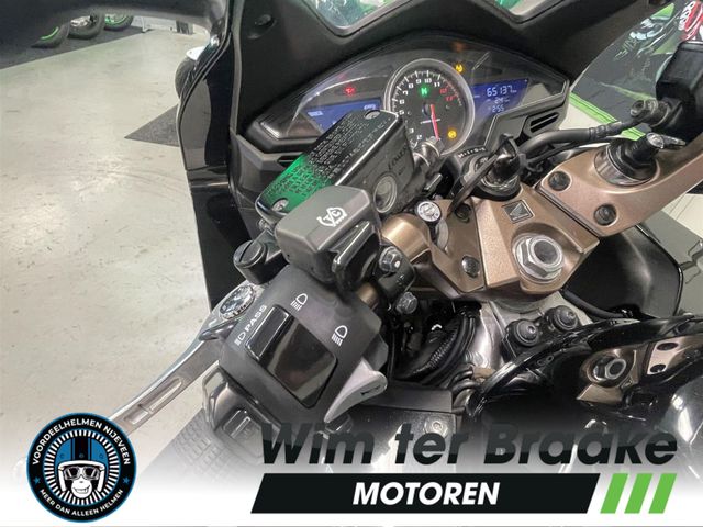 honda - vfr-800-fi-vtec-abs