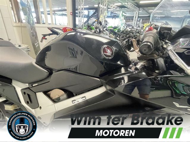 honda - vfr-800-fi-vtec-abs