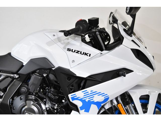 suzuki - gsx-8r