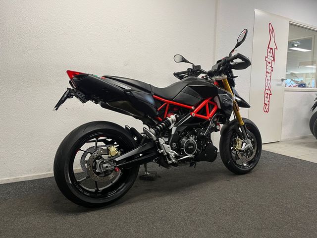 aprilia - dorsoduro-900
