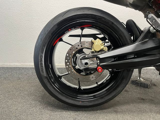 aprilia - dorsoduro-900