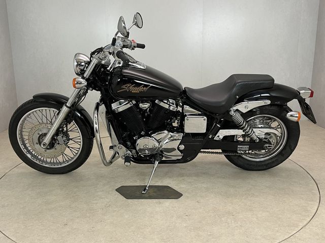 honda - vt-750--dc-black-widow