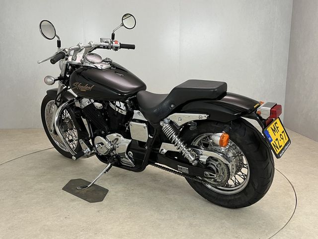 honda - vt-750--dc-black-widow