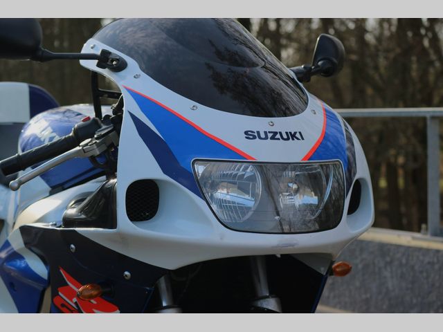 suzuki - gsx-r-600-srad