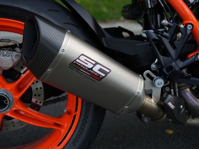 ktm - 1290-super-duke-r-evo