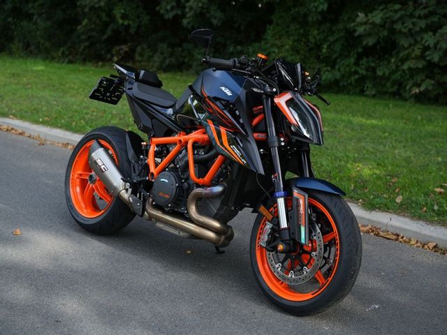 ktm - 1290-super-duke-r-evo