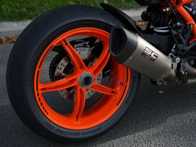 ktm - 1290-super-duke-r-evo