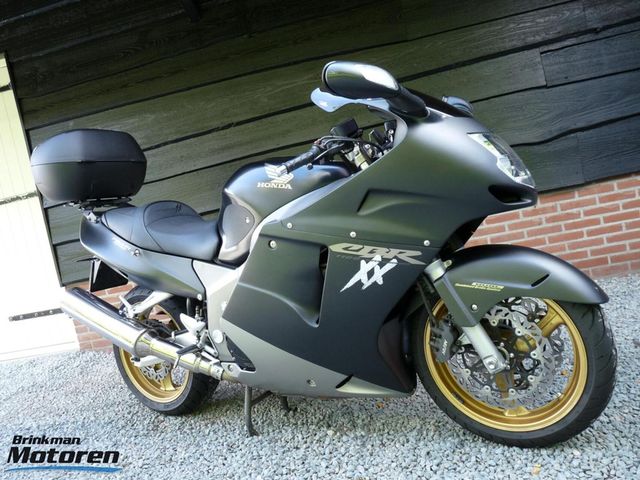 honda - cbr-1100--xx-super-blackbird