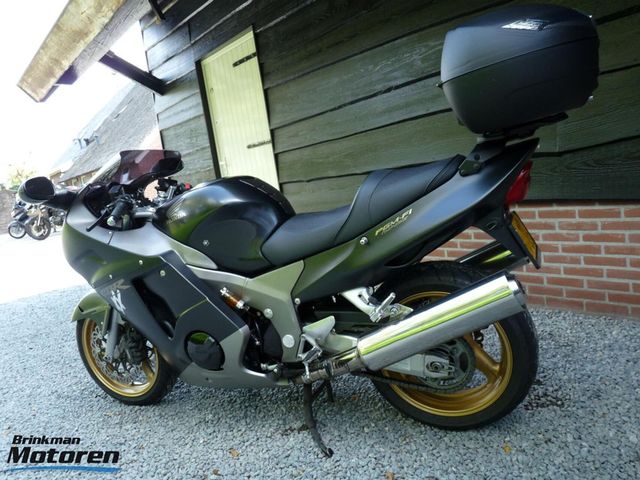 honda - cbr-1100--xx-super-blackbird