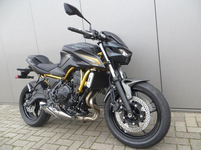 kawasaki - z650-s