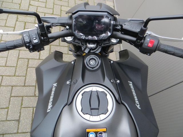 kawasaki - z650-s
