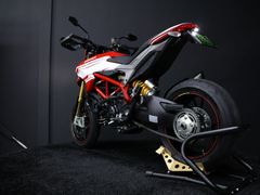 Ducati Hypermotard 939 | Akrapovic 2016 occasion – foto 10 van 23
