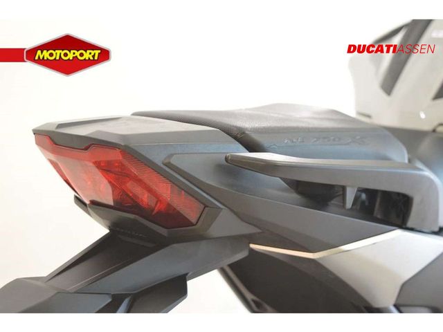 honda - nc-750-x-dct