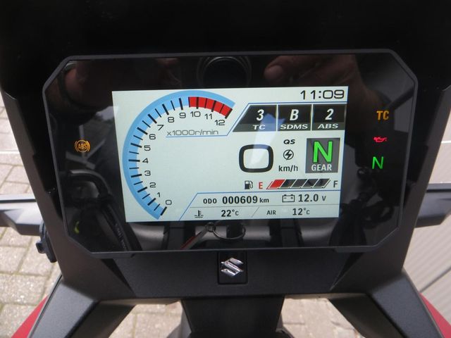 suzuki - v-strom-800