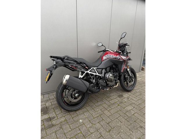 suzuki - v-strom-800