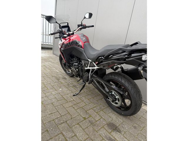 suzuki - v-strom-800