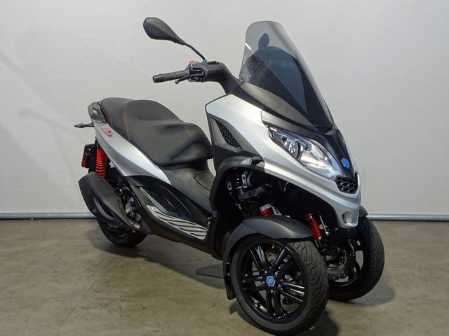 piaggio - mp3-300-abs-sport