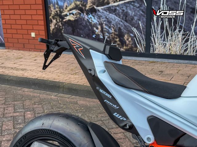 ktm - 1390-super-duke-rr