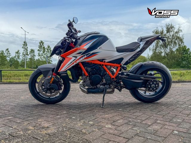 ktm - 1390-super-duke-rr