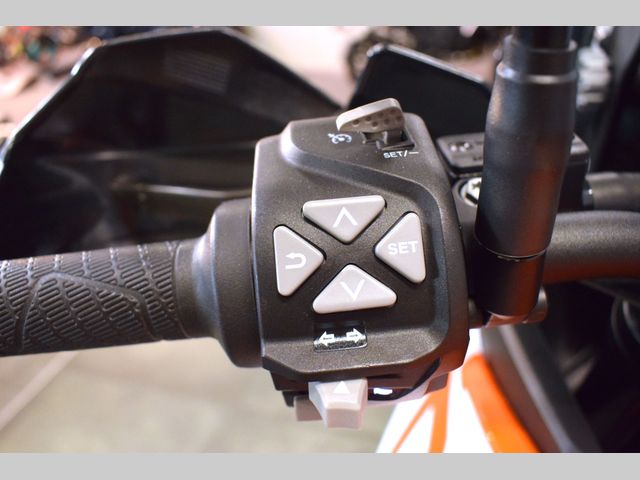 ktm - 1290-super-adventure-r
