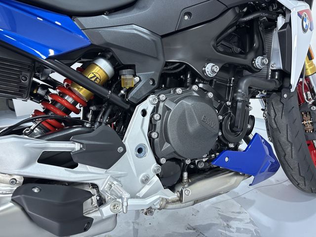 bmw - f-900-r