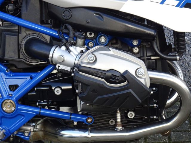 bmw - hp-2-megamoto