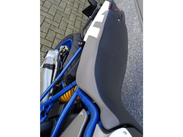 bmw - hp-2-megamoto