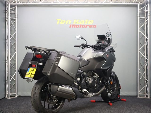 honda - nt-1100