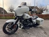 HARLEY-DAVIDSON STREET GLIDE SPECIAL 114