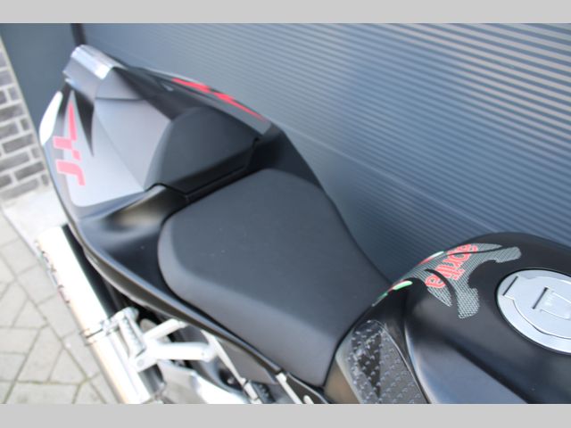 aprilia - tuono-1000-r