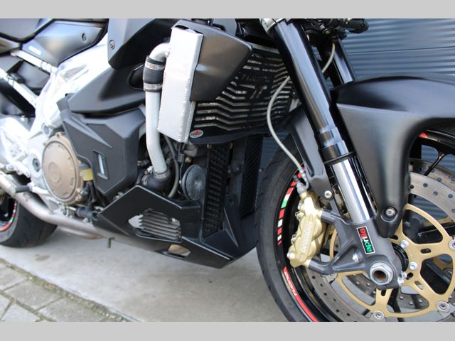 aprilia - tuono-1000-r